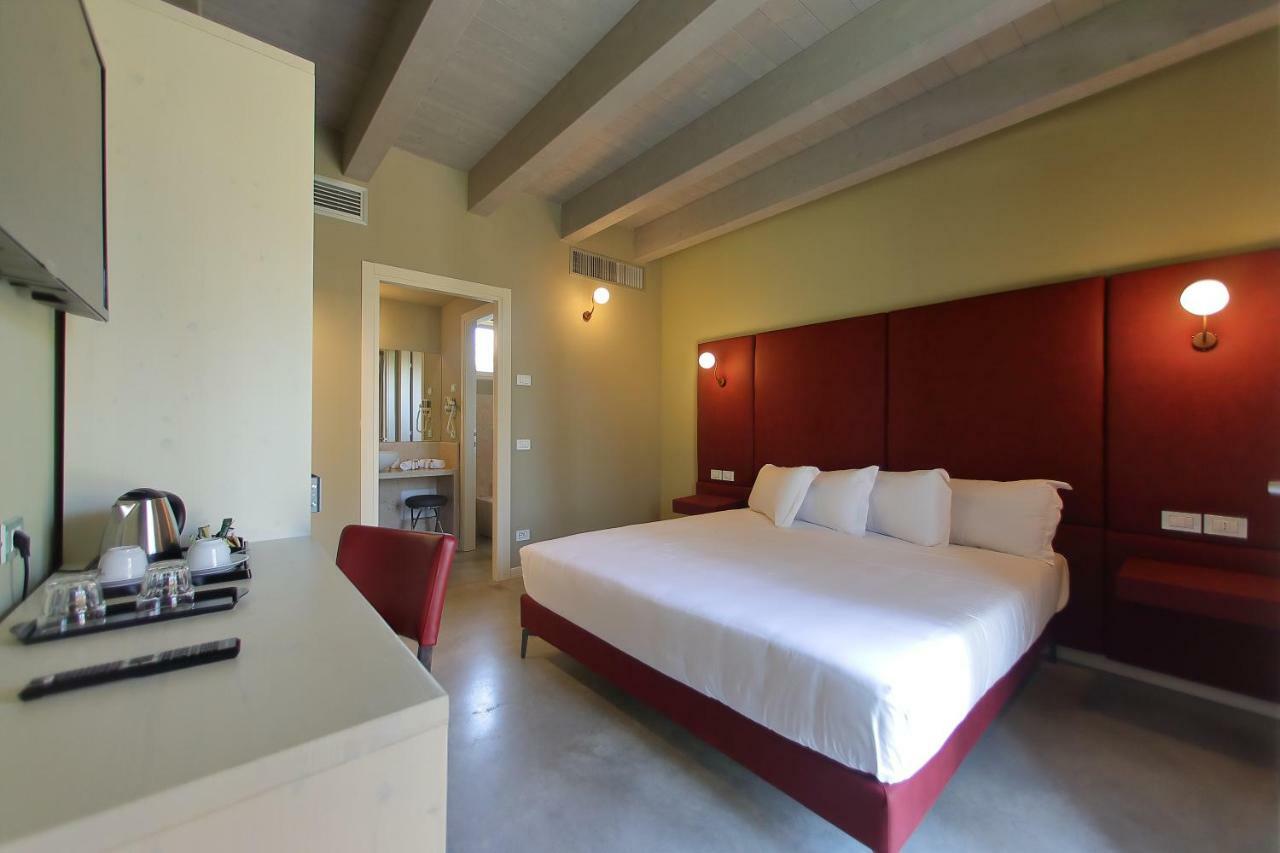 La Boheme Chambres لاتيزي المظهر الخارجي الصورة